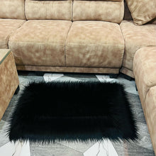 Load image into Gallery viewer, Black Faux Fur Mat, Luxury Fluffy Area Rug - 2x3 feet
