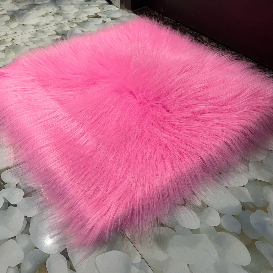 Pink Faux Fur Mat, Luxury Fluffy Area Rug - 2x2 feet