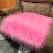 Load image into Gallery viewer, Pink Faux Fur Mat, Luxury Fluffy Area Rug - 2x2 feet
