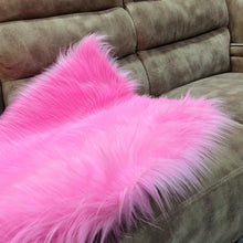 Load image into Gallery viewer, Pink Faux Fur Mat, Luxury Fluffy Area Rug - 2x3 feet
