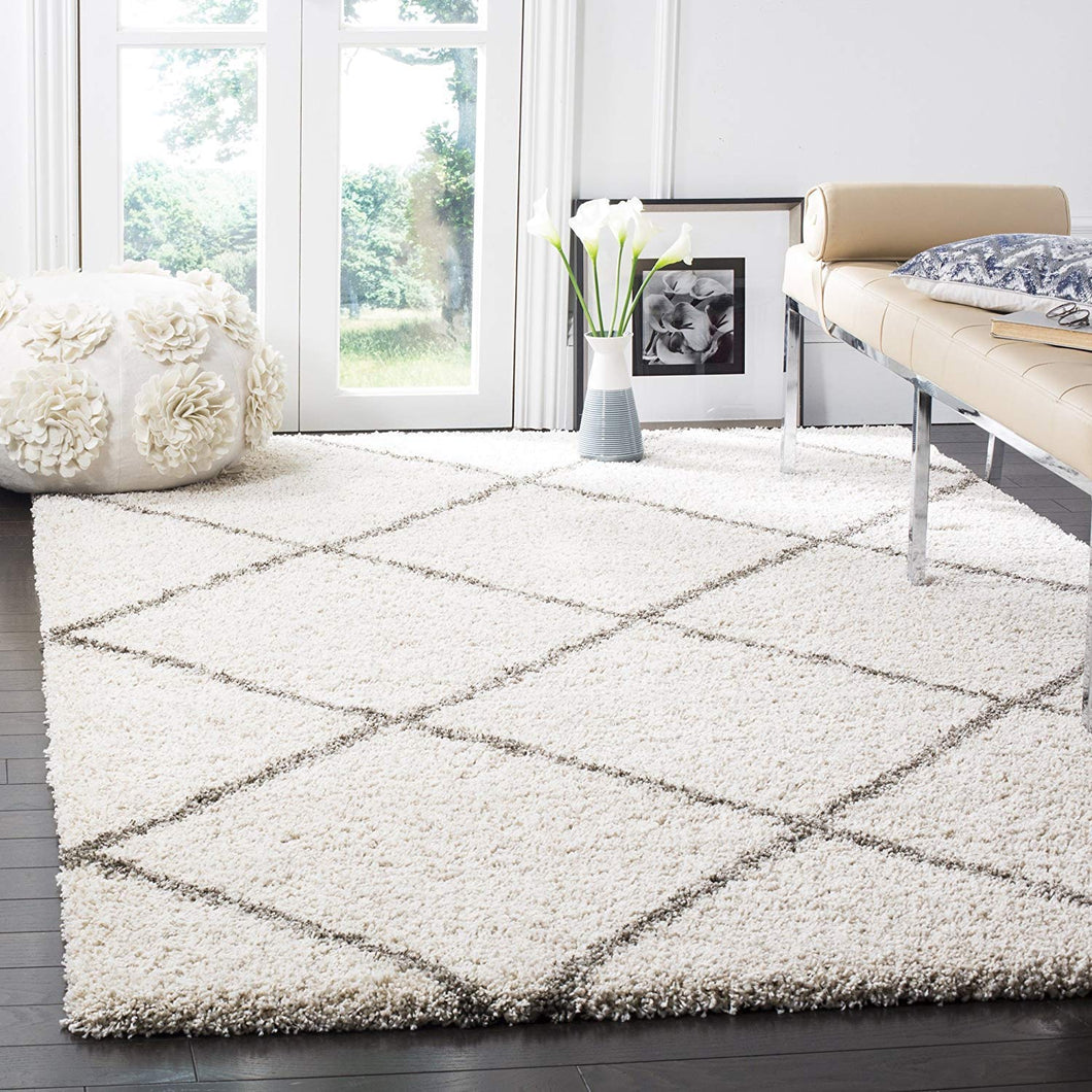 Beautiful Cream Micro Shag Rug