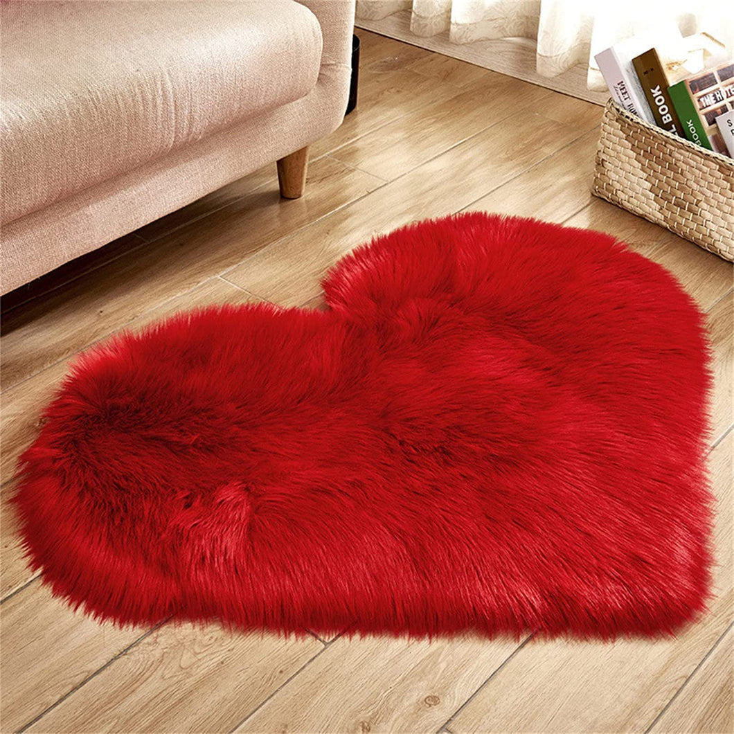 Red Heart Faux Fur Rug, Luxury Fluffy Area Rug - 80x80 cm