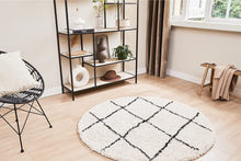 Load image into Gallery viewer, Black &amp; Ivory - Premium Soft  Round Shaggy Rug
